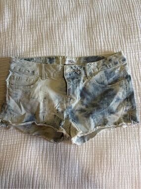 Express Women's Jean Mini Shorts in Blue Tie-Dye